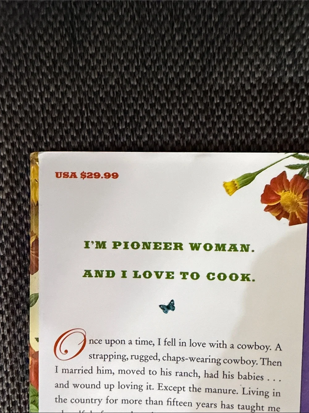 The Pioneer Woman Cookbook - Red Cover with Green Bowl